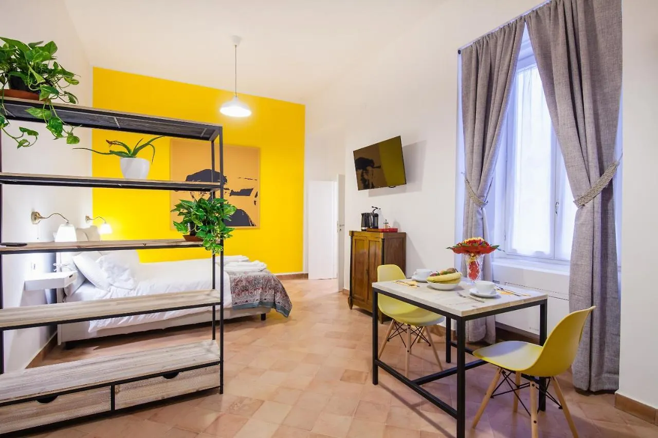 Palazzo Marigliano - Serviced Apartments نابولي